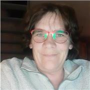 Disponible et à l'écoute pour que vos enfants atteignent leur but.